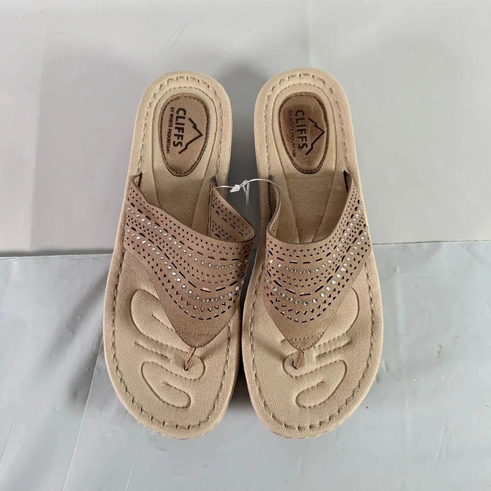 Cliffs by White Mountain Comate Tan Flip Flop Wedge Sandals Women's Size 9.5M